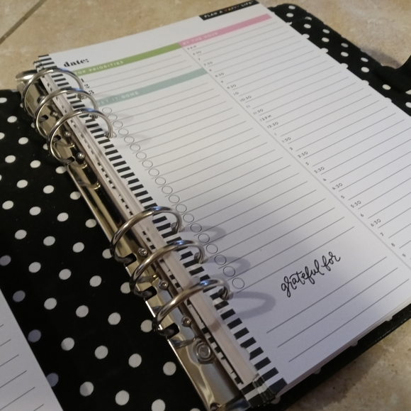 Planner - Picture 3 of 11